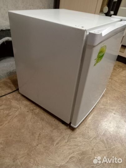 Холодильник маленький