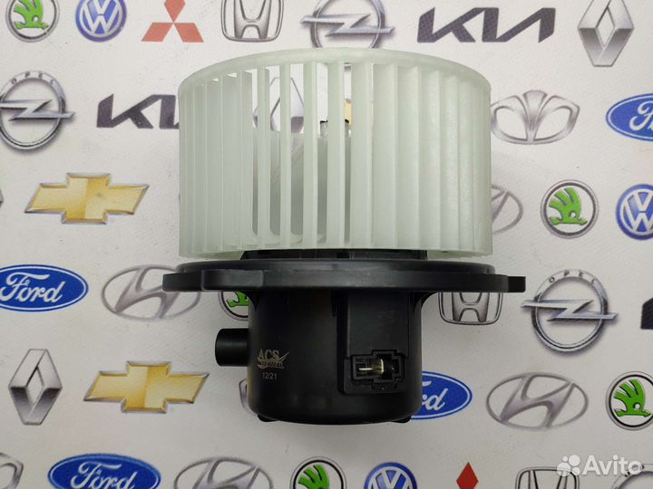 Вентилятор отопителя Hyundai Elantra XD