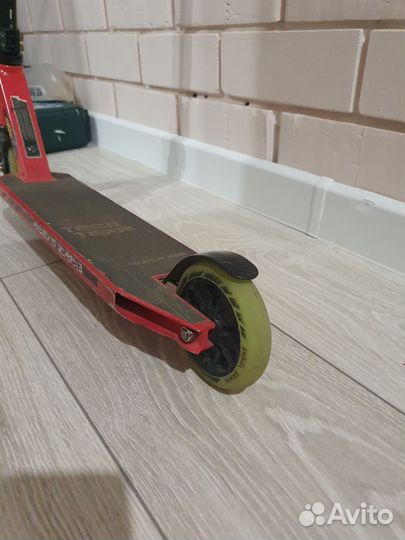Самокат трюковой