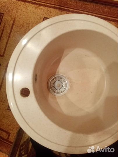 Раковина из искусственного камня