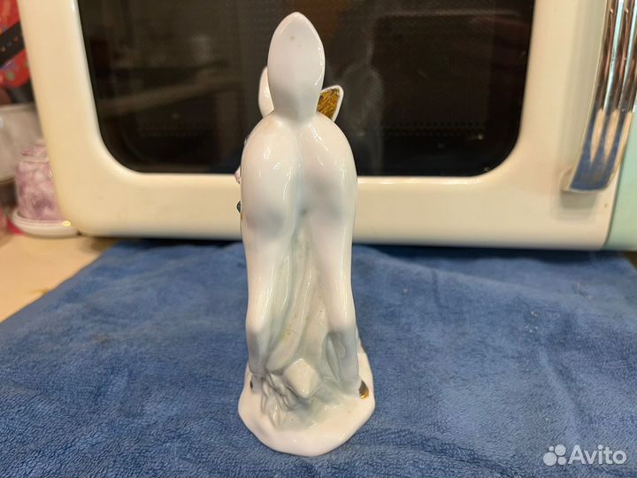 Статуэтка олененок