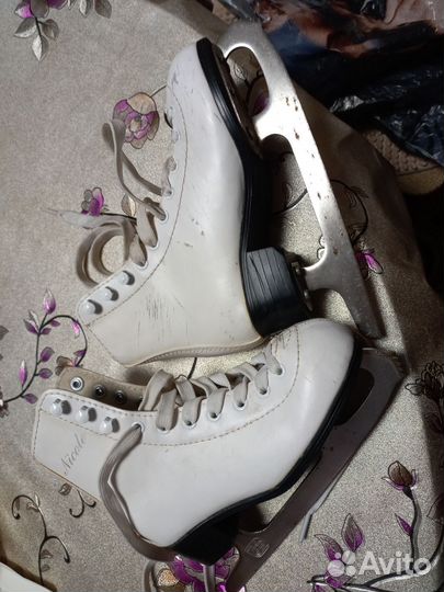 Коньки фигурные