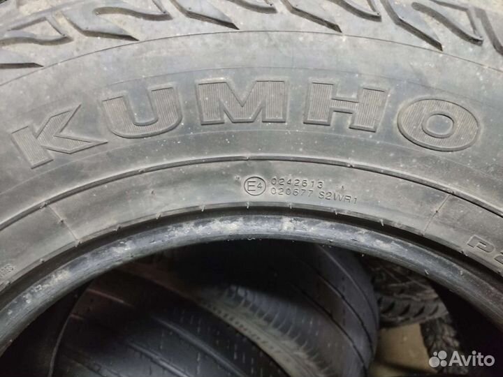 Kumho Road Venture AT61 265/65 R17