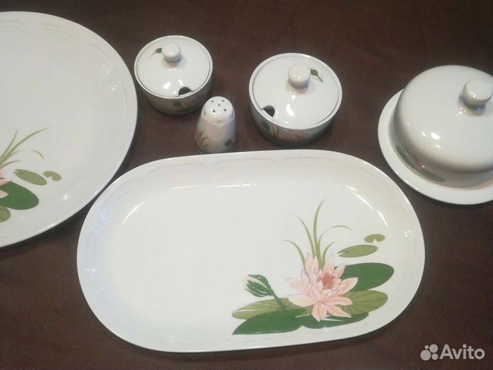 Продам Столовый сервиз Лотос GDR