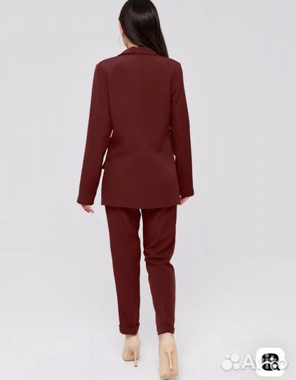 Костюм женский