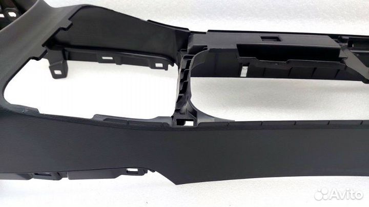 Центральная консоль Mitsubishi Outlander GF 4B11