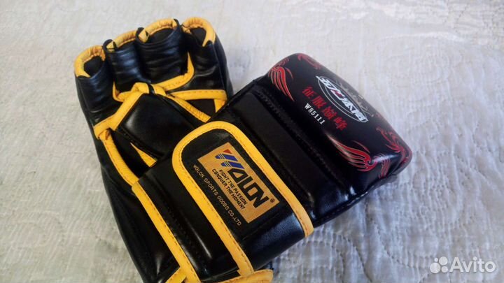 Боксерские перчатки детские