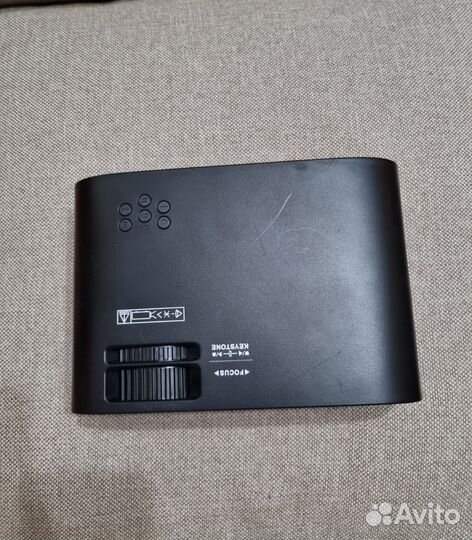 Проектор Everycom m7w