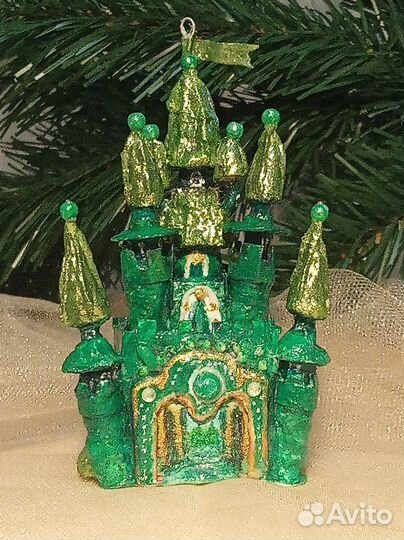 Ватные авторские елочные игрушки города