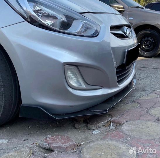 Сплиттер губа на бампер Hyundai