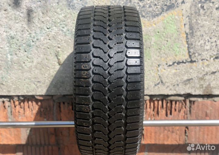 Yokohama Ice Guard F700Z 255/45 R18