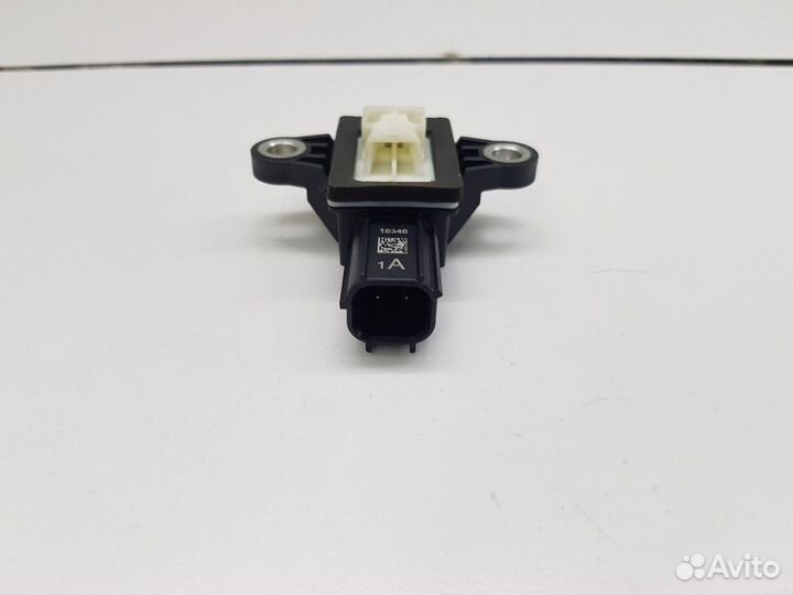 Датчик airbag передний правый (Genesis G70)