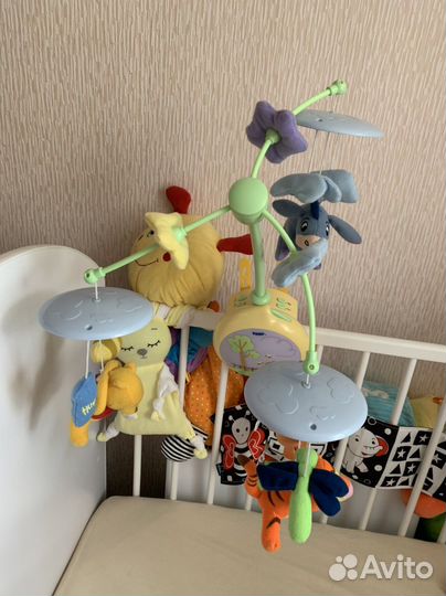 Мобиль музыкальный tomy винни пух