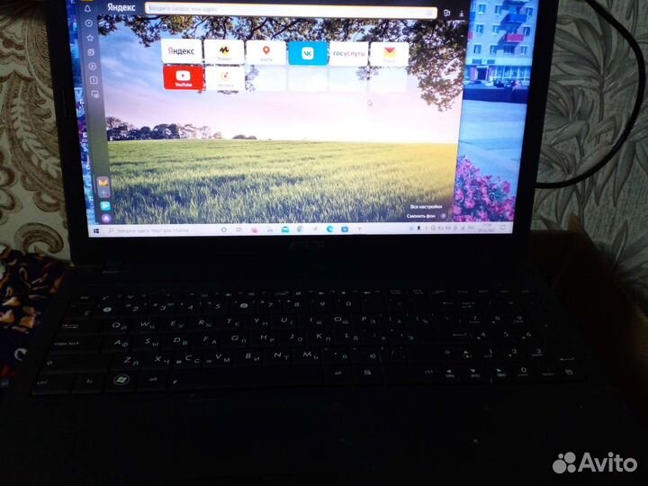 Ноутбук asus