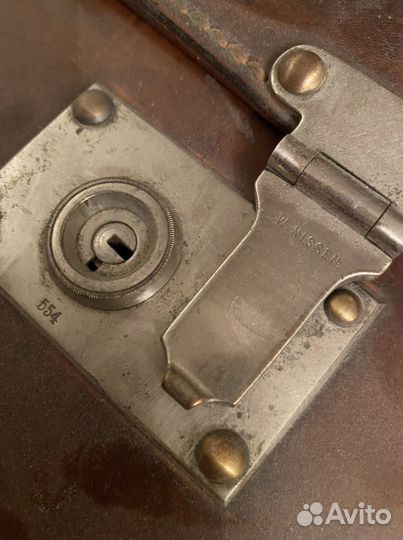 Кожаный ретро чемодан W. Nissen