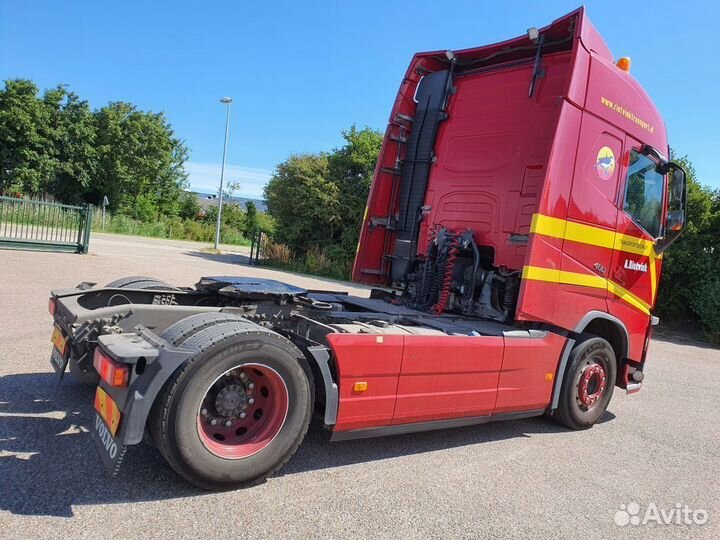 Pазбираем грузовик Volvo FH с 2013