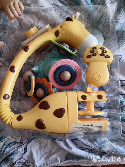 Мобиль в кроватку 2 шт