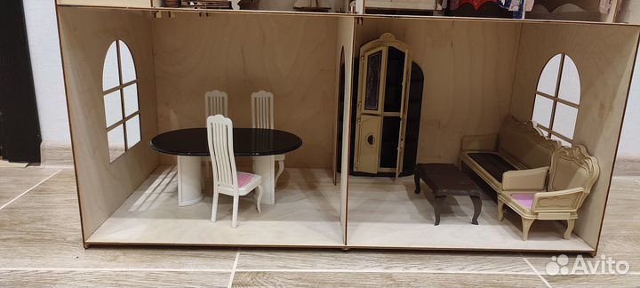 Кукольный домик для Барби с мебелью