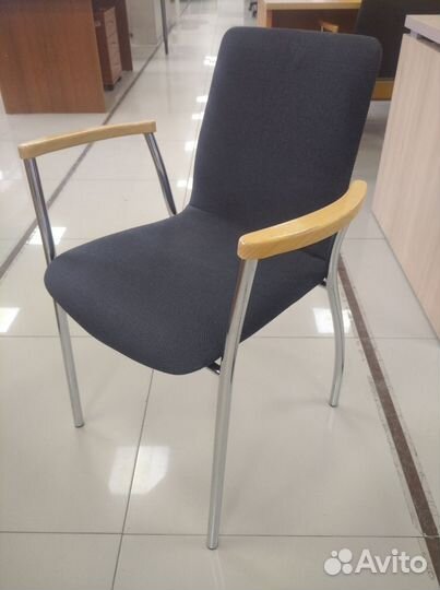 Конференц кресло