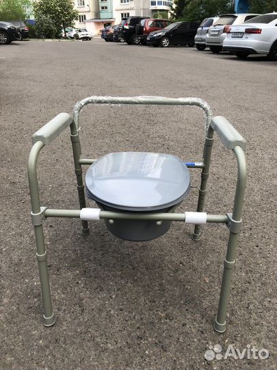 Санитарный стул новый