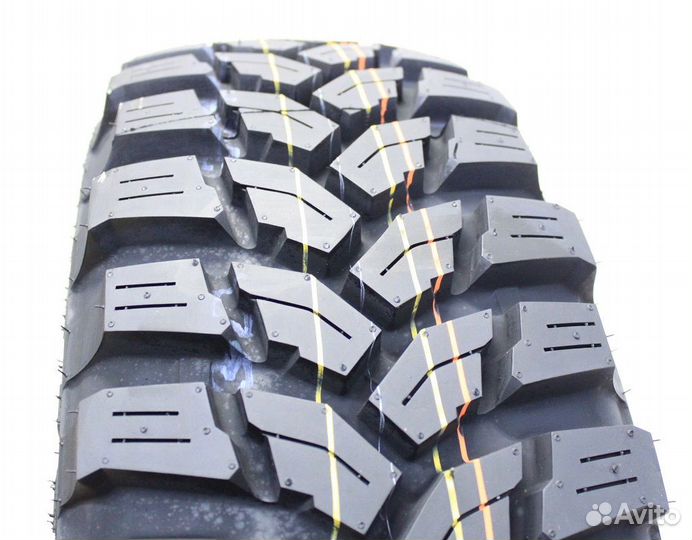 Maxxis M8060 Trepador Radial 205/70 R15