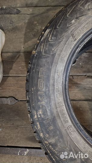 Nokian Tyres Hakkapeliitta 7 215/65 R16