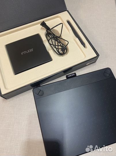 Графический планшет Wacom Intuos Art Medium