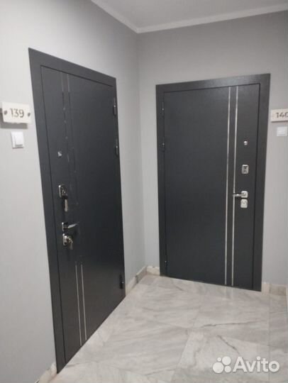 Трехконтурные входные двери утепленные