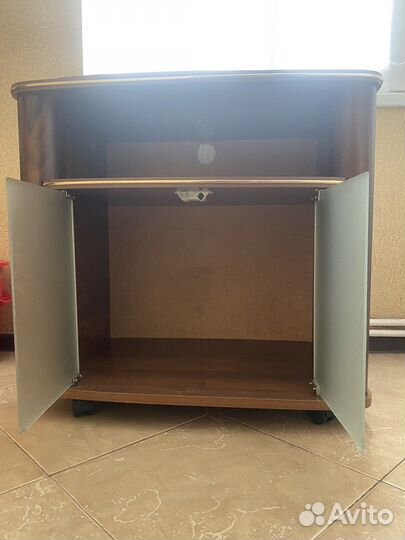 Тумба под телевизор