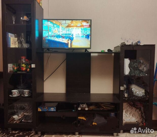 Стенка в гостиную