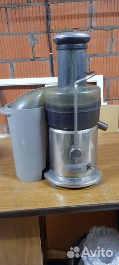 Соковыжималка Bork s511