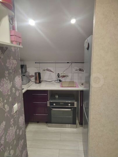 2-к. квартира, 40 м², 3/3 эт.