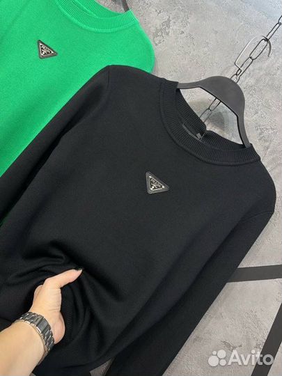 Свитер prada (тренд 2024)