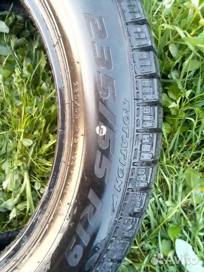 Pirelli Winter Ice Zero 235/55 R19