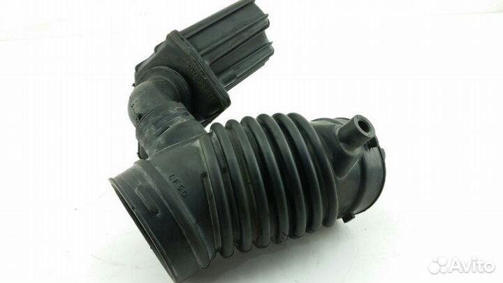 Патрубок воздушн.фильтра Mazda Premacy crew LF