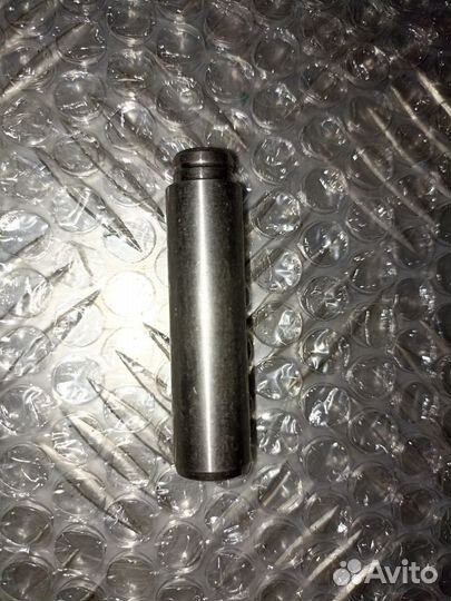 Втулка направляющая MB Actros