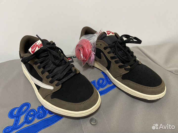 Кроссовки Nike Jordan 1 x Travis Scott Dark Mocha