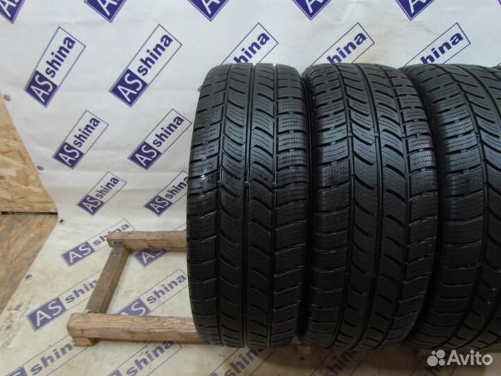 Continental VancoWinter 2 235/65 R16C 88R