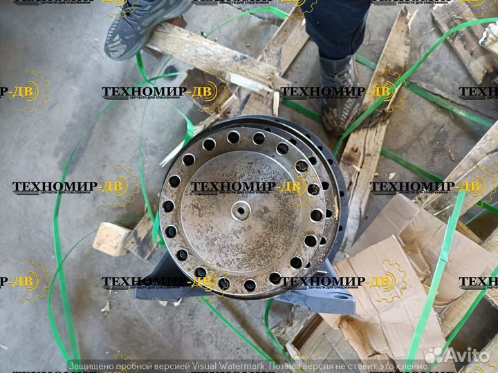 Бортовой редуктор GR180-215 (новая модель редуктор