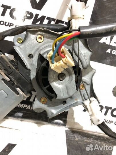 Стеклоподъемник передний правый Mazda Familia BJ5P