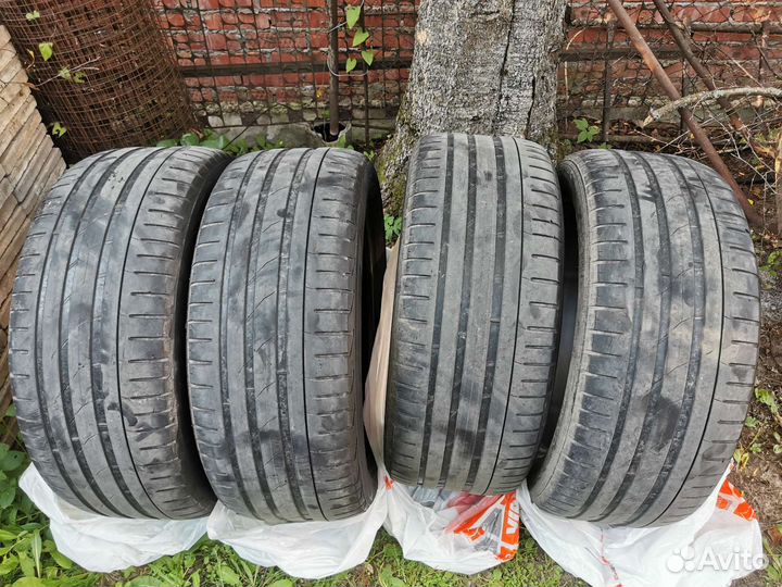 Nokian Tyres Hakka Black SUV 265/50 R20 111W