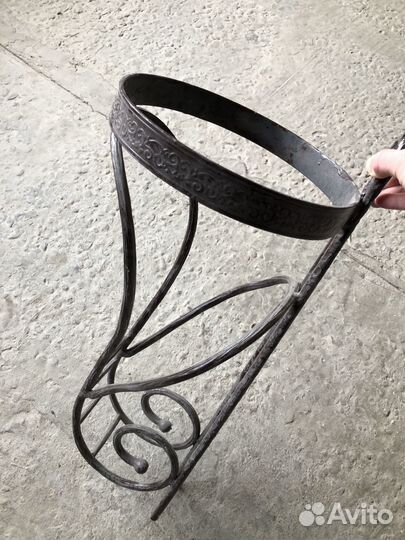 Подставка для цветов настенная бу