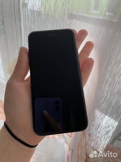 iPhone 7, 32 ГБ