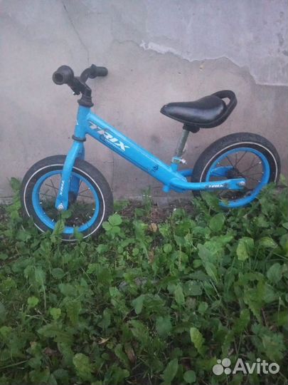 Продам беговел