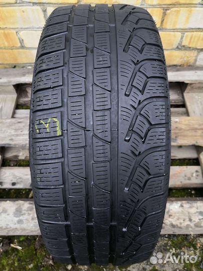 Pirelli Winter Sottozero 210 Serie II 215/45 R17