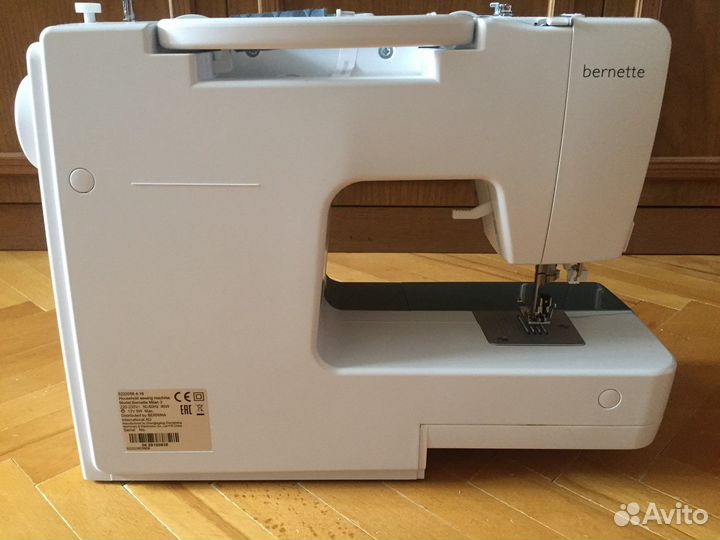 Швейная машина bernette Milan 3