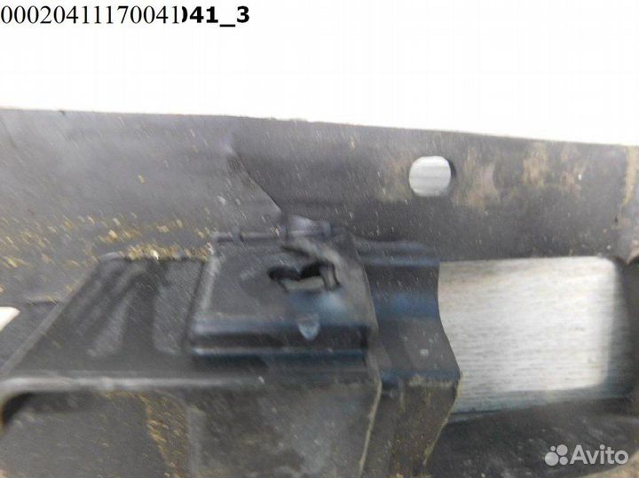 Nissan X-Trail T32 Пыльник двигателя