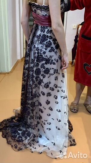 Платье вечернее