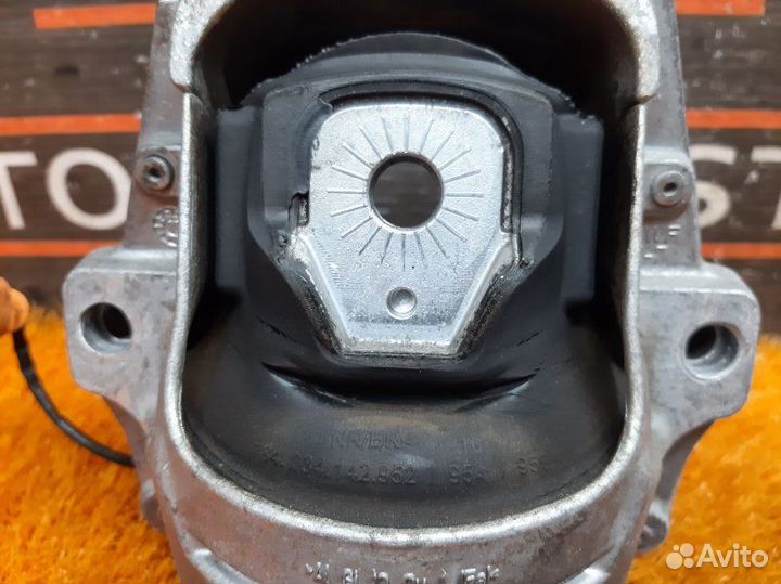 Подушка двигателя правая Audi A5 8T cdnc 2010