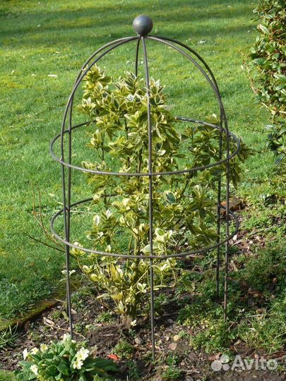 Опора, шпалера для растений из металла